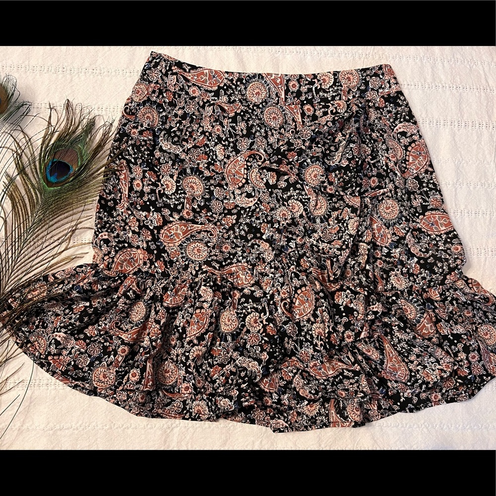 Super cute Paisley patterned mini skirt - lightweight and perfect for the summer
